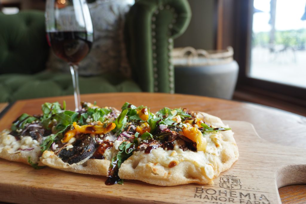 Flatbread at Harvest & Tide inside Bohemia Manor Farm
